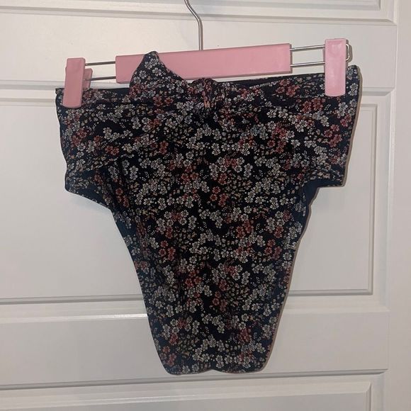 Chelsea & Violet Floral High Waist Swim Buttons - Picture 1 of 2